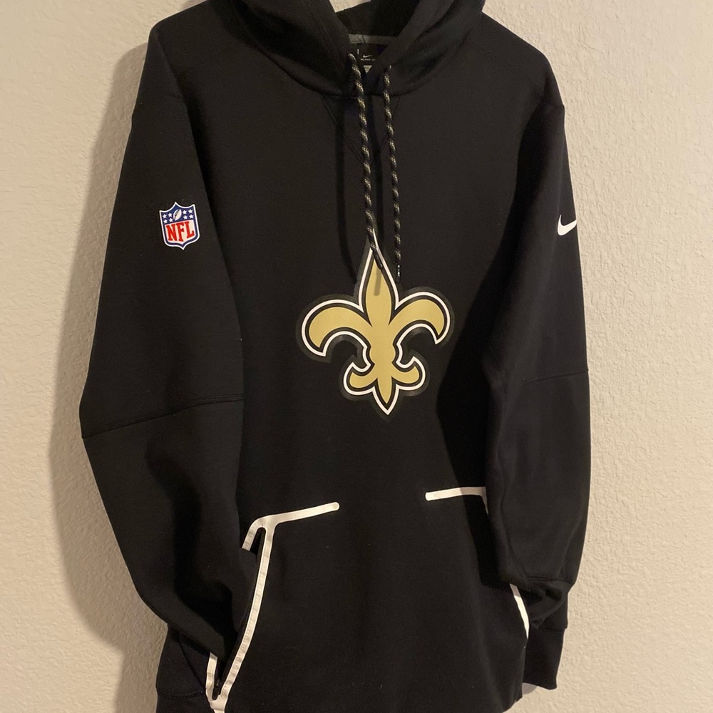 Nike therma fit NFL onfield apparel Hoodie! Mens size M. Great condition!!